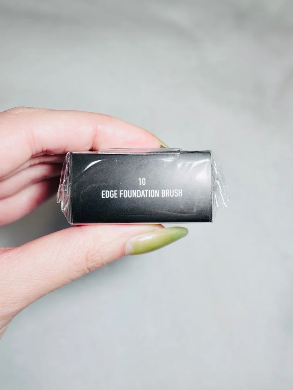 Kat Von D Lock-It Edge Foundation Brush - NIB